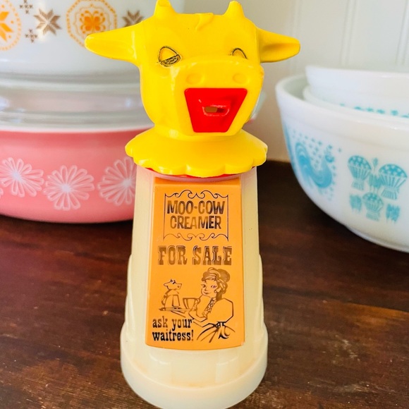 Vintage Kitschy Moo Cow Creamer❤️